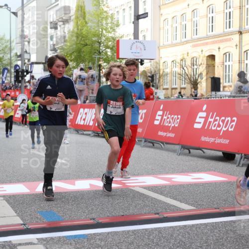 25.04.2026 - Das Zehntel Strokosch-Dieckow http://msf.ph/oto/9622923 25.04.2026 08:56:19 Ziel 1056, 1424, 1565, 1614, 1975, 2037, 2056, 2387, 2398, 2682, 2769, 2928, 3105, 3237, 3445, 3516, 3544, 3757, 3893, 4006 meine-sportfotos.de