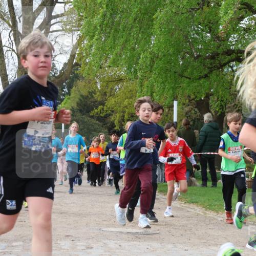 25.04.2026 - Das Zehntel Zöllner http://msf.ph/oto/9622928 25.04.2026 07:41:41 Laufen 3822, 2045 meine-sportfotos.de