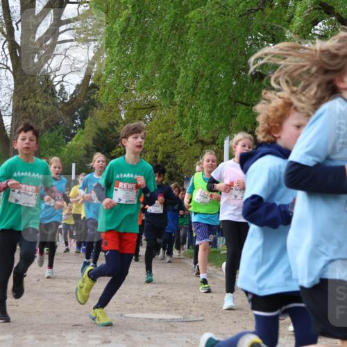 25.04.2026 - Das Zehntel Zöllner http://msf.ph/oto/9622946 25.04.2026 07:41:42 Laufen 44444444, 4 meine-sportfotos.de
