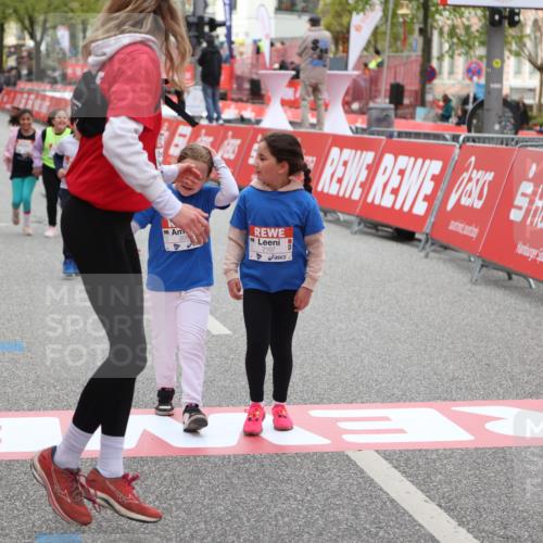 25.04.2026 - Das Zehntel Strokosch-Dieckow http://msf.ph/oto/9622952 25.04.2026 09:14:56 Ziel 2092, 2107 meine-sportfotos.de