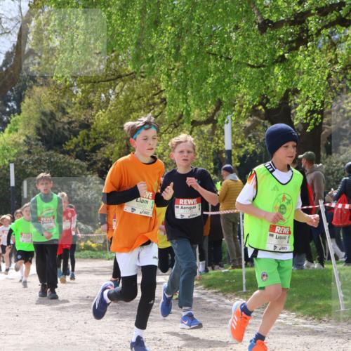 25.04.2026 - Das Zehntel Zöllner http://msf.ph/oto/9622958 25.04.2026 11:39:48 Laufen 12452, 1949 meine-sportfotos.de