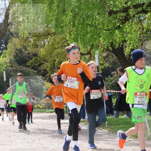 25.04.2026 - Das Zehntel Zöllner http://msf.ph/oto/9622972 25.04.2026 11:39:48 Laufen 12452, 1949 meine-sportfotos.de