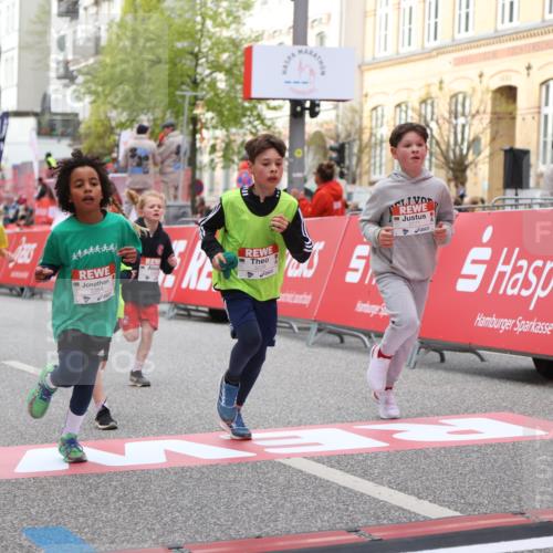 25.04.2026 - Das Zehntel Strokosch-Dieckow http://msf.ph/oto/9622991 25.04.2026 08:56:21 Ziel 1056, 1424, 1565, 1614, 1975, 2037, 2171, 2384, 2387, 2682, 2869, 2928, 3105, 3237, 3445, 3544, 3757, 3895, 4006 meine-sportfotos.de