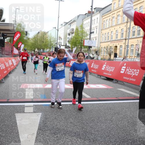 25.04.2026 - Das Zehntel Strokosch-Dieckow http://msf.ph/oto/9623010 25.04.2026 09:14:58 Ziel 2092, 2107, 4073 meine-sportfotos.de