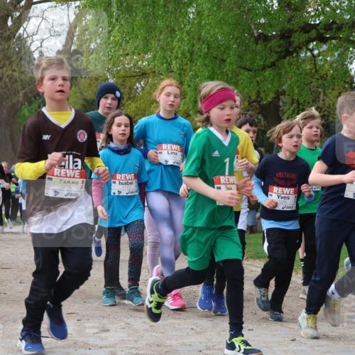 25.04.2026 - Das Zehntel Zöllner http://msf.ph/oto/9623022 25.04.2026 07:41:47 Laufen 1473, 1772, 1265, 307 meine-sportfotos.de