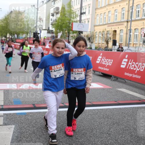 25.04.2026 - Das Zehntel Strokosch-Dieckow http://msf.ph/oto/9623045 25.04.2026 09:14:59 Ziel 1112, 1120, 2092, 2107, 4073 meine-sportfotos.de