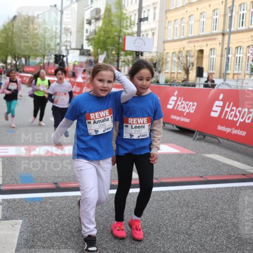 25.04.2026 - Das Zehntel Strokosch-Dieckow http://msf.ph/oto/9623054 25.04.2026 09:14:59 Ziel 1112, 1120, 2092, 2107, 4073 meine-sportfotos.de