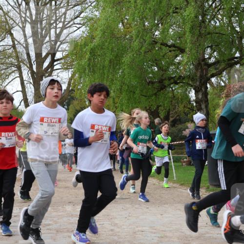 25.04.2026 - Das Zehntel Zöllner http://msf.ph/oto/9623057 25.04.2026 07:41:49 Laufen 3921, 3536 meine-sportfotos.de