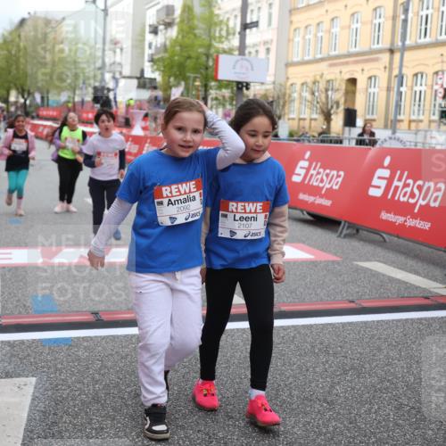 25.04.2026 - Das Zehntel Strokosch-Dieckow http://msf.ph/oto/9623064 25.04.2026 09:14:59 Ziel 1112, 1120, 2092, 2107, 4073 meine-sportfotos.de