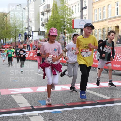 25.04.2026 - Das Zehntel Strokosch-Dieckow http://msf.ph/oto/9623078 25.04.2026 08:56:25 Ziel 1050, 1056, 1123, 1365, 2037, 2171, 2384, 2780, 2869, 2928, 2964, 3228, 3237, 3445, 3536, 3544, 3895, 3980 meine-sportfotos.de