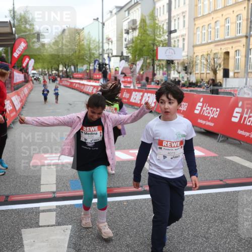 25.04.2026 - Das Zehntel Strokosch-Dieckow http://msf.ph/oto/9623148 25.04.2026 09:15:01 Ziel 1112, 1120, 2092, 2107, 4073 meine-sportfotos.de