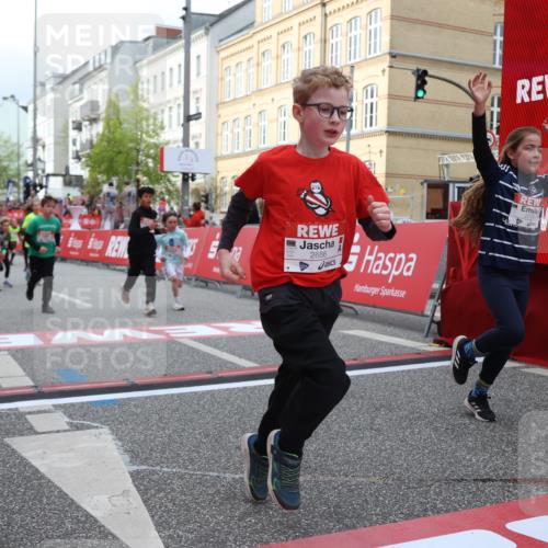 25.04.2026 - Das Zehntel Strokosch-Dieckow http://msf.ph/oto/9623162 25.04.2026 08:56:29 Ziel 1008, 1050, 1123, 1365, 2196, 2207, 2494, 2527, 2686, 2780, 2869, 2964, 3080, 3228, 3275, 3536, 3980, 4035 meine-sportfotos.de