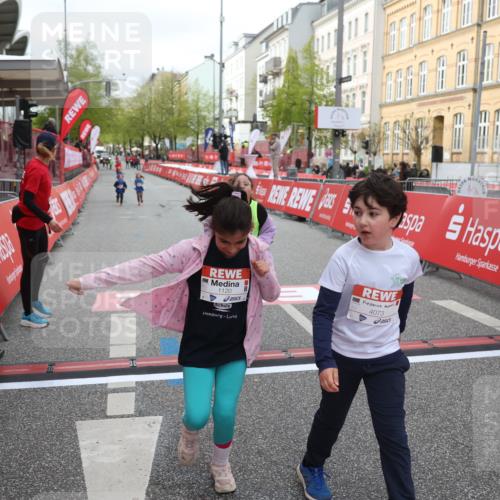25.04.2026 - Das Zehntel Strokosch-Dieckow http://msf.ph/oto/9623174 25.04.2026 09:15:02 Ziel 1112, 1120, 2092, 2107, 4073 meine-sportfotos.de