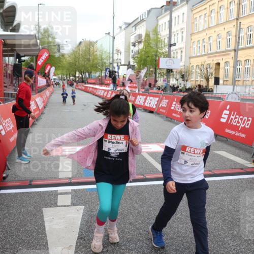 25.04.2026 - Das Zehntel Strokosch-Dieckow http://msf.ph/oto/9623182 25.04.2026 09:15:02 Ziel 1112, 1120, 2092, 2107, 4073 meine-sportfotos.de