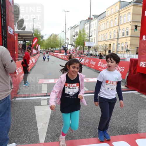 25.04.2026 - Das Zehntel Strokosch-Dieckow http://msf.ph/oto/9623211 25.04.2026 09:15:02 Ziel 1112, 1120, 2092, 2107, 4073 meine-sportfotos.de