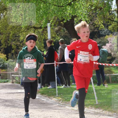 25.04.2026 - Das Zehntel Zöllner http://msf.ph/oto/9623215 25.04.2026 11:39:53 Laufen 11480, 10534, 10267 meine-sportfotos.de