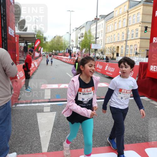 25.04.2026 - Das Zehntel Strokosch-Dieckow http://msf.ph/oto/9623228 25.04.2026 09:15:02 Ziel 1112, 1120, 2092, 2107, 4073 meine-sportfotos.de