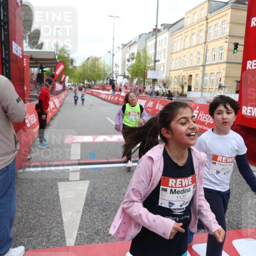 25.04.2026 - Das Zehntel Strokosch-Dieckow http://msf.ph/oto/9623246 25.04.2026 09:15:02 Ziel 1112, 1120, 2092, 2107, 4073 meine-sportfotos.de