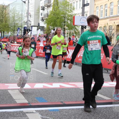 25.04.2026 - Das Zehntel Strokosch-Dieckow http://msf.ph/oto/9623267 25.04.2026 08:56:31 Ziel 1008, 1123, 1365, 1875, 1898, 2196, 2207, 2319, 2494, 2527, 2686, 3080, 3228, 3234, 3275, 3536, 3980, 4035 meine-sportfotos.de