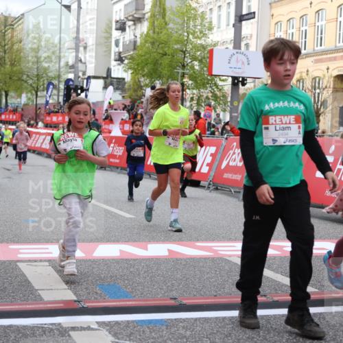 25.04.2026 - Das Zehntel Strokosch-Dieckow http://msf.ph/oto/9623279 25.04.2026 08:56:31 Ziel 1008, 1123, 1365, 1875, 1898, 2196, 2207, 2319, 2494, 2527, 2686, 3080, 3228, 3234, 3275, 3536, 3980, 4035 meine-sportfotos.de