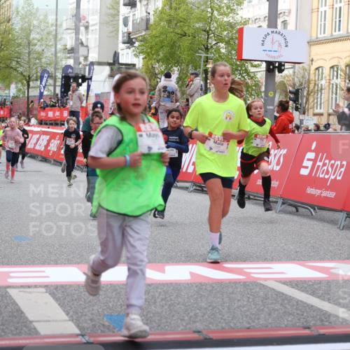 25.04.2026 - Das Zehntel Strokosch-Dieckow http://msf.ph/oto/9623294 25.04.2026 08:56:32 Ziel 1008, 1123, 1875, 1898, 2196, 2207, 2319, 2494, 2527, 2686, 3080, 3228, 3234, 3275, 3875, 3980, 4035 meine-sportfotos.de