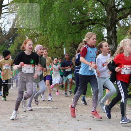 25.04.2026 - Das Zehntel Zöllner http://msf.ph/oto/9623312 25.04.2026 07:42:06 Laufen 1730, 1962 meine-sportfotos.de