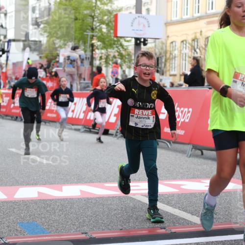 25.04.2026 - Das Zehntel Strokosch-Dieckow http://msf.ph/oto/9623316 25.04.2026 08:56:34 Ziel 1008, 1388, 1875, 1898, 2071, 2196, 2207, 2319, 2494, 2527, 2686, 3080, 3101, 3234, 3275, 3354, 3360, 3875, 4035 meine-sportfotos.de
