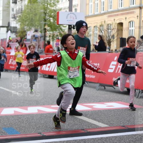 25.04.2026 - Das Zehntel Strokosch-Dieckow http://msf.ph/oto/9623349 25.04.2026 08:56:36 Ziel 1008, 1155, 1388, 1575, 1638, 1875, 1898, 2002, 2071, 2108, 2196, 2207, 2319, 2494, 2527, 2686, 3080, 3101, 3234, 3275, 3354, 3360, 3875, 4035 meine-sportfotos.de