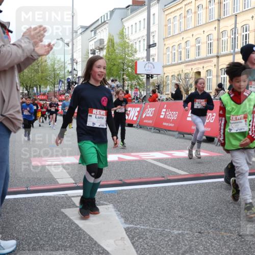25.04.2026 - Das Zehntel Strokosch-Dieckow http://msf.ph/oto/9623407 25.04.2026 08:56:36 Ziel 1008, 1155, 1388, 1575, 1638, 1875, 1898, 2002, 2071, 2108, 2196, 2207, 2319, 2494, 2527, 2686, 3080, 3101, 3234, 3275, 3354, 3360, 3875, 4035 meine-sportfotos.de