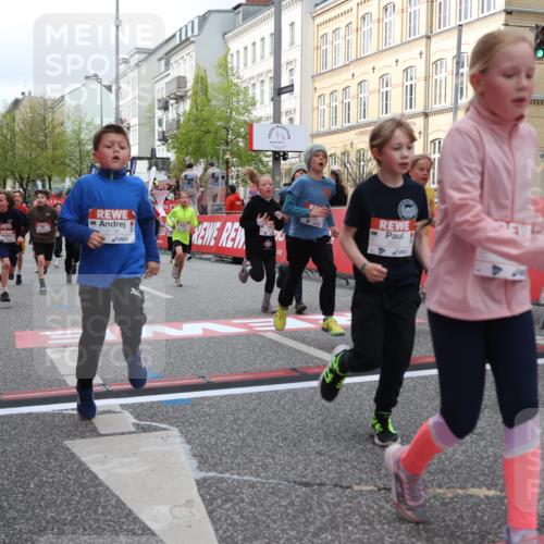 25.04.2026 - Das Zehntel Strokosch-Dieckow http://msf.ph/oto/9623459 25.04.2026 08:56:38 Ziel 1155, 1388, 1575, 1638, 1639, 1875, 1898, 1963, 1968, 2002, 2071, 2108, 2319, 2669, 3101, 3234, 3354, 3360, 3849, 3875, 3975, 4058 meine-sportfotos.de