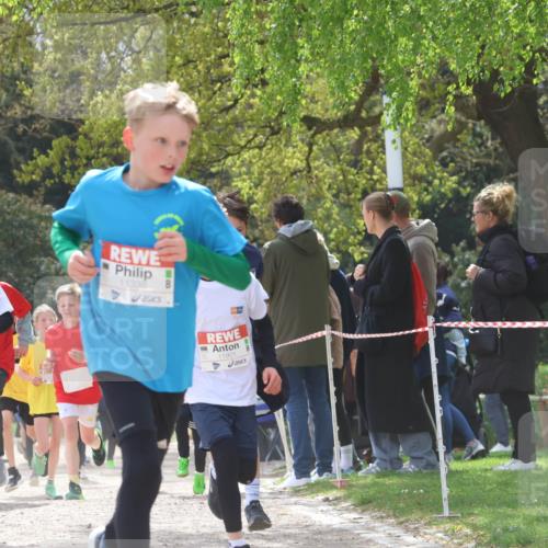 25.04.2026 - Das Zehntel Zöllner http://msf.ph/oto/9623465 25.04.2026 11:39:59 Laufen 11338, 11901 meine-sportfotos.de