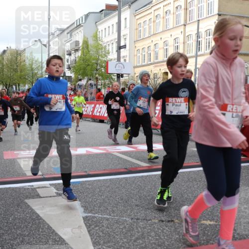 25.04.2026 - Das Zehntel Strokosch-Dieckow http://msf.ph/oto/9623466 25.04.2026 08:56:38 Ziel 1155, 1388, 1575, 1638, 1639, 1875, 1898, 1963, 1968, 2002, 2071, 2108, 2319, 2669, 3101, 3234, 3354, 3360, 3849, 3875, 3975, 4058 meine-sportfotos.de