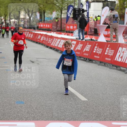 25.04.2026 - Das Zehntel Strokosch-Dieckow http://msf.ph/oto/9623481 25.04.2026 09:15:15 Ziel 2088, 2106, 3907 meine-sportfotos.de