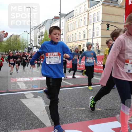 25.04.2026 - Das Zehntel Strokosch-Dieckow http://msf.ph/oto/9623495 25.04.2026 08:56:39 Ziel 1155, 1388, 1575, 1638, 1639, 1875, 1898, 1963, 1968, 2002, 2071, 2108, 2319, 2565, 2615, 2669, 3101, 3234, 3354, 3360, 3844, 3849, 3875, 3975, 4058 meine-sportfotos.de