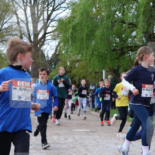 25.04.2026 - Das Zehntel Zöllner http://msf.ph/oto/9623522 25.04.2026 07:42:20 Laufen 2120, 851, 2118, 1306 meine-sportfotos.de