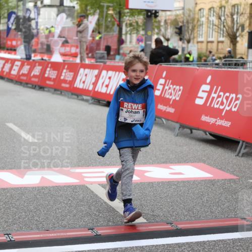 25.04.2026 - Das Zehntel Strokosch-Dieckow http://msf.ph/oto/9623562 25.04.2026 09:15:17 Ziel 2106, 3907 meine-sportfotos.de