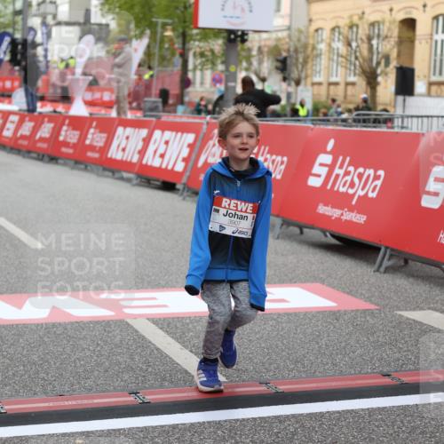 25.04.2026 - Das Zehntel Strokosch-Dieckow http://msf.ph/oto/9623585 25.04.2026 09:15:17 Ziel 2106, 3907 meine-sportfotos.de