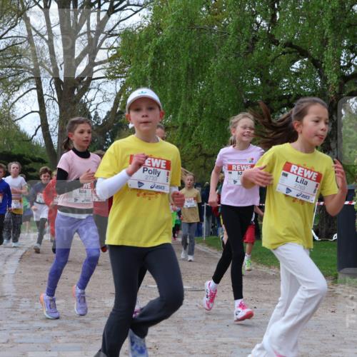 25.04.2026 - Das Zehntel Zöllner http://msf.ph/oto/9623598 25.04.2026 07:42:25 Laufen 2978, 2733, 2763 meine-sportfotos.de