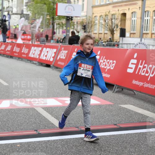25.04.2026 - Das Zehntel Strokosch-Dieckow http://msf.ph/oto/9623601 25.04.2026 09:15:17 Ziel 2106, 3907 meine-sportfotos.de