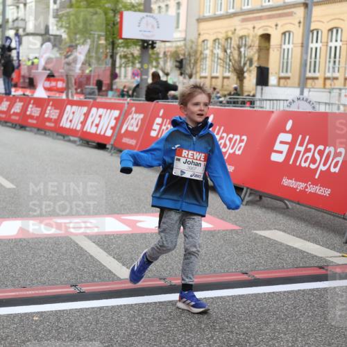 25.04.2026 - Das Zehntel Strokosch-Dieckow http://msf.ph/oto/9623608 25.04.2026 09:15:17 Ziel 2106, 3907 meine-sportfotos.de