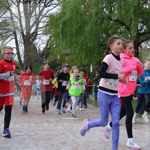 25.04.2026 - Das Zehntel Zöllner http://msf.ph/oto/9623611 25.04.2026 07:42:25 Laufen 2977, 2326, 2978 meine-sportfotos.de