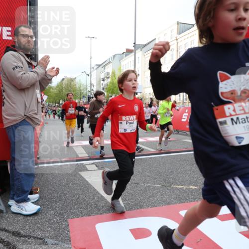 25.04.2026 - Das Zehntel Strokosch-Dieckow http://msf.ph/oto/9623615 25.04.2026 08:56:41 Ziel 1155, 1302, 1316, 1388, 1575, 1638, 1639, 1645, 1740, 1828, 1877, 1963, 1968, 2002, 2071, 2108, 2296, 2565, 2594, 2615, 2669, 3002, 3101, 3354, 3360, 3520, 3526, 3844, 3849, 3975, 4058 meine-sportfotos.de