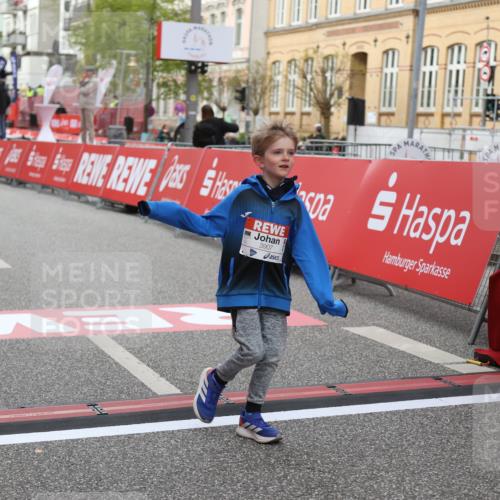 25.04.2026 - Das Zehntel Strokosch-Dieckow http://msf.ph/oto/9623618 25.04.2026 09:15:17 Ziel 2106, 3907 meine-sportfotos.de