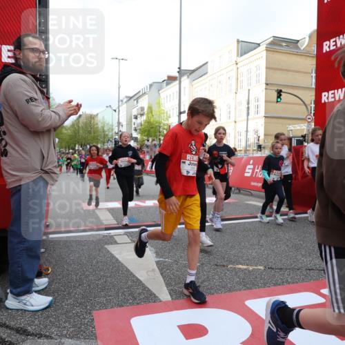 25.04.2026 - Das Zehntel Strokosch-Dieckow http://msf.ph/oto/9623677 25.04.2026 08:56:42 Ziel 1155, 1302, 1316, 1575, 1638, 1639, 1645, 1717, 1740, 1828, 1877, 1963, 1968, 2002, 2071, 2108, 2296, 2565, 2594, 2615, 2669, 2895, 3002, 3354, 3360, 3520, 3526, 3844, 3849, 3975, 4058 meine-sportfotos.de