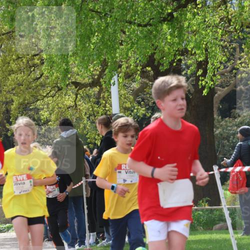 25.04.2026 - Das Zehntel Zöllner http://msf.ph/oto/9623679 25.04.2026 11:40:04 Laufen 10981, 12318, 11842 meine-sportfotos.de