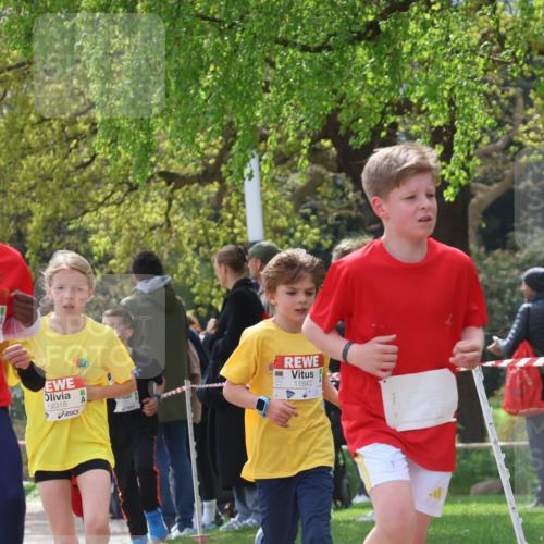 25.04.2026 - Das Zehntel Zöllner http://msf.ph/oto/9623684 25.04.2026 11:40:04 Laufen 10981, 12318, 11842 meine-sportfotos.de