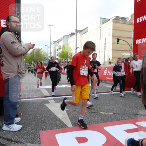 25.04.2026 - Das Zehntel Strokosch-Dieckow http://msf.ph/oto/9623685 25.04.2026 08:56:42 Ziel 1155, 1302, 1316, 1575, 1638, 1639, 1645, 1717, 1740, 1828, 1877, 1963, 1968, 2002, 2071, 2108, 2296, 2565, 2594, 2615, 2669, 2895, 3002, 3354, 3360, 3520, 3526, 3844, 3849, 3975, 4058 meine-sportfotos.de