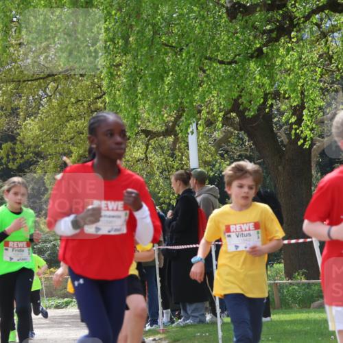 25.04.2026 - Das Zehntel Zöllner http://msf.ph/oto/9623706 25.04.2026 11:40:04 Laufen 12676, 11842 meine-sportfotos.de