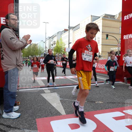 25.04.2026 - Das Zehntel Strokosch-Dieckow http://msf.ph/oto/9623707 25.04.2026 08:56:42 Ziel 1155, 1302, 1316, 1575, 1638, 1639, 1645, 1717, 1740, 1828, 1877, 1963, 1968, 2002, 2071, 2108, 2296, 2565, 2594, 2615, 2669, 2895, 3002, 3354, 3360, 3520, 3526, 3844, 3849, 3975, 4058 meine-sportfotos.de
