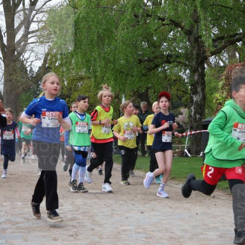 25.04.2026 - Das Zehntel Zöllner http://msf.ph/oto/9623709 25.04.2026 07:42:32 Laufen 3361, 3355, 2 meine-sportfotos.de